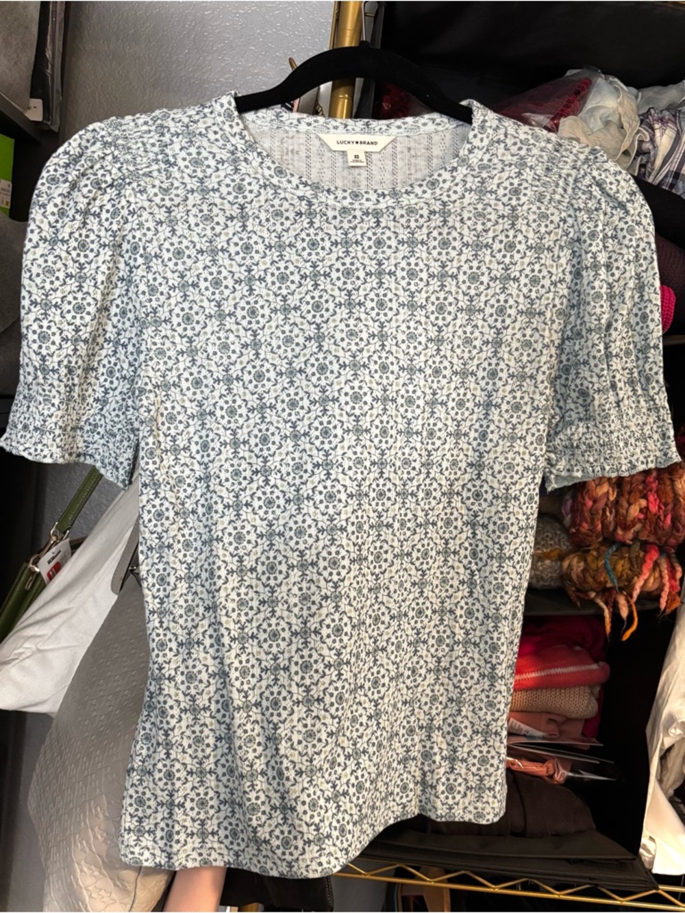 🎈2/$40, 3/$50🔶 LUCKY BRAND NWT Smocked shoulder, cuff; shortsleeve Pointelle tee